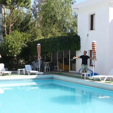 New Mandarin Апарт-отель