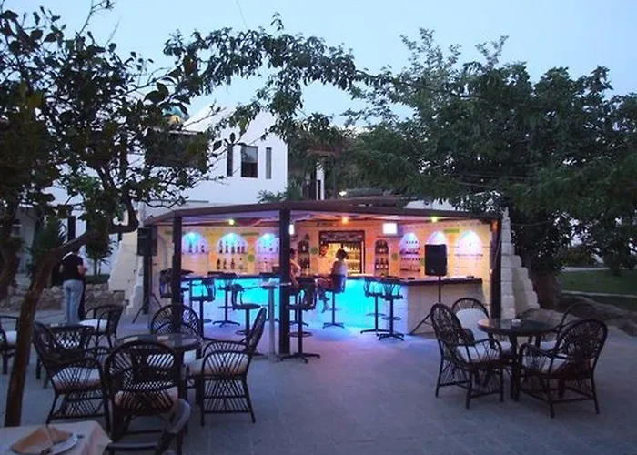 New Mandarin * Bitez