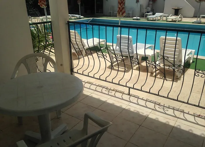 Aparthotel New Mandarin Bitez