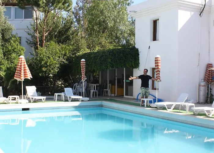 New Mandarin Aparthotel